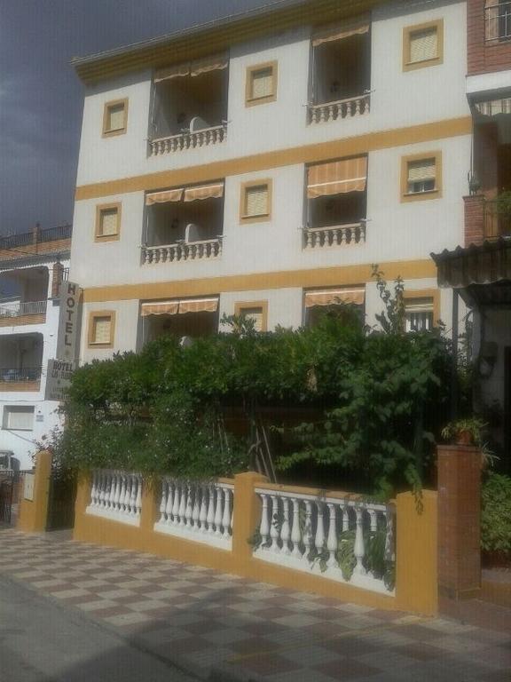 Hotel Las Flores Толокс Екстериор снимка