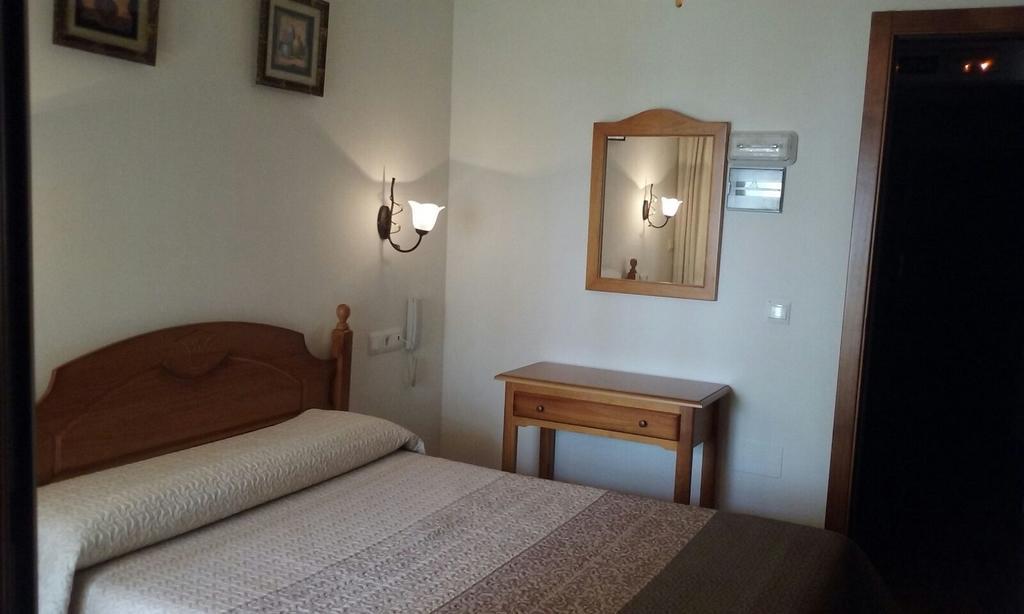 Hotel Las Flores Толокс Екстериор снимка